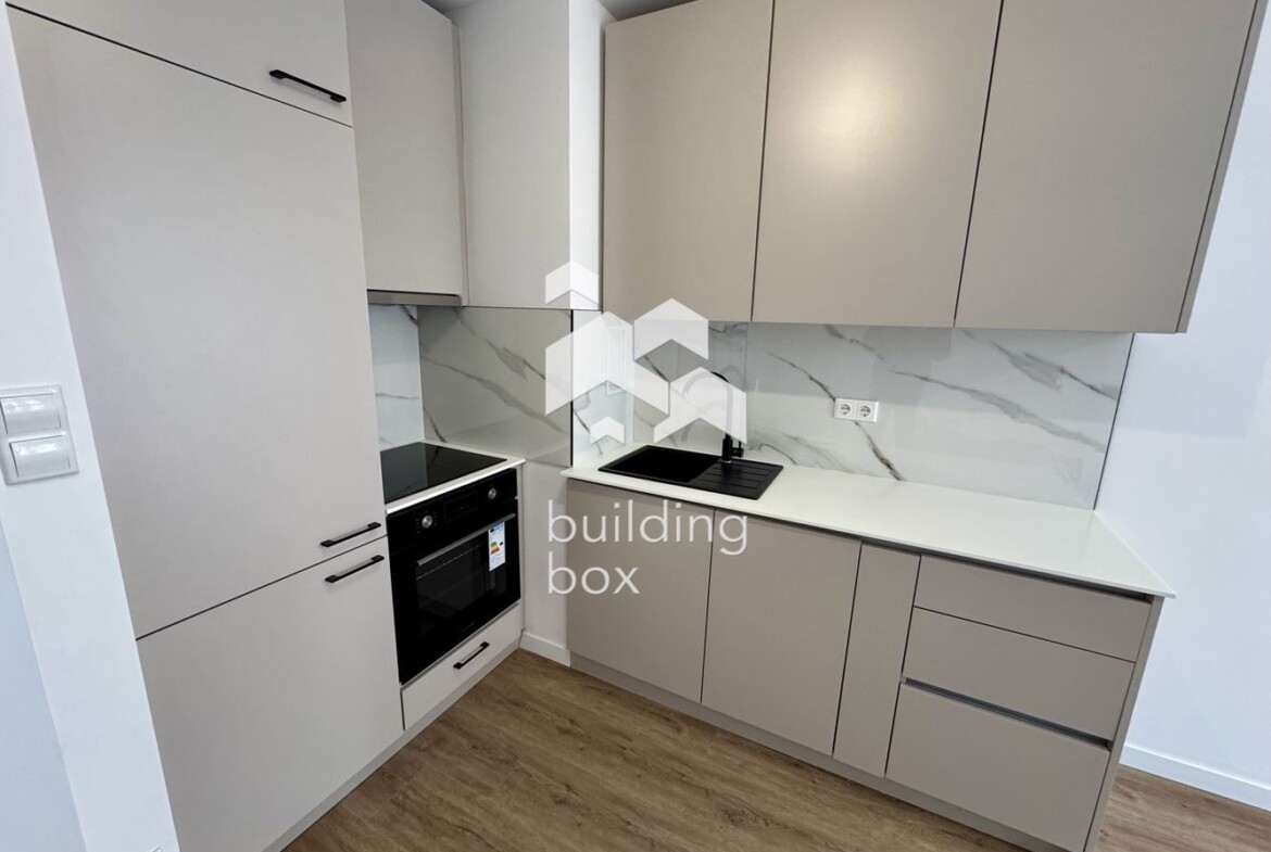 Чисто нов просторен двустаен апартамент - 0