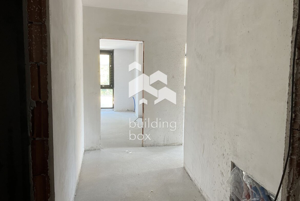 Тристаен апартамент в нова модерна сграда – Централна София - 0