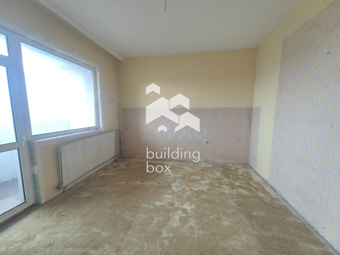 Тристаен саниран апартамент до Ефир 100 - 0