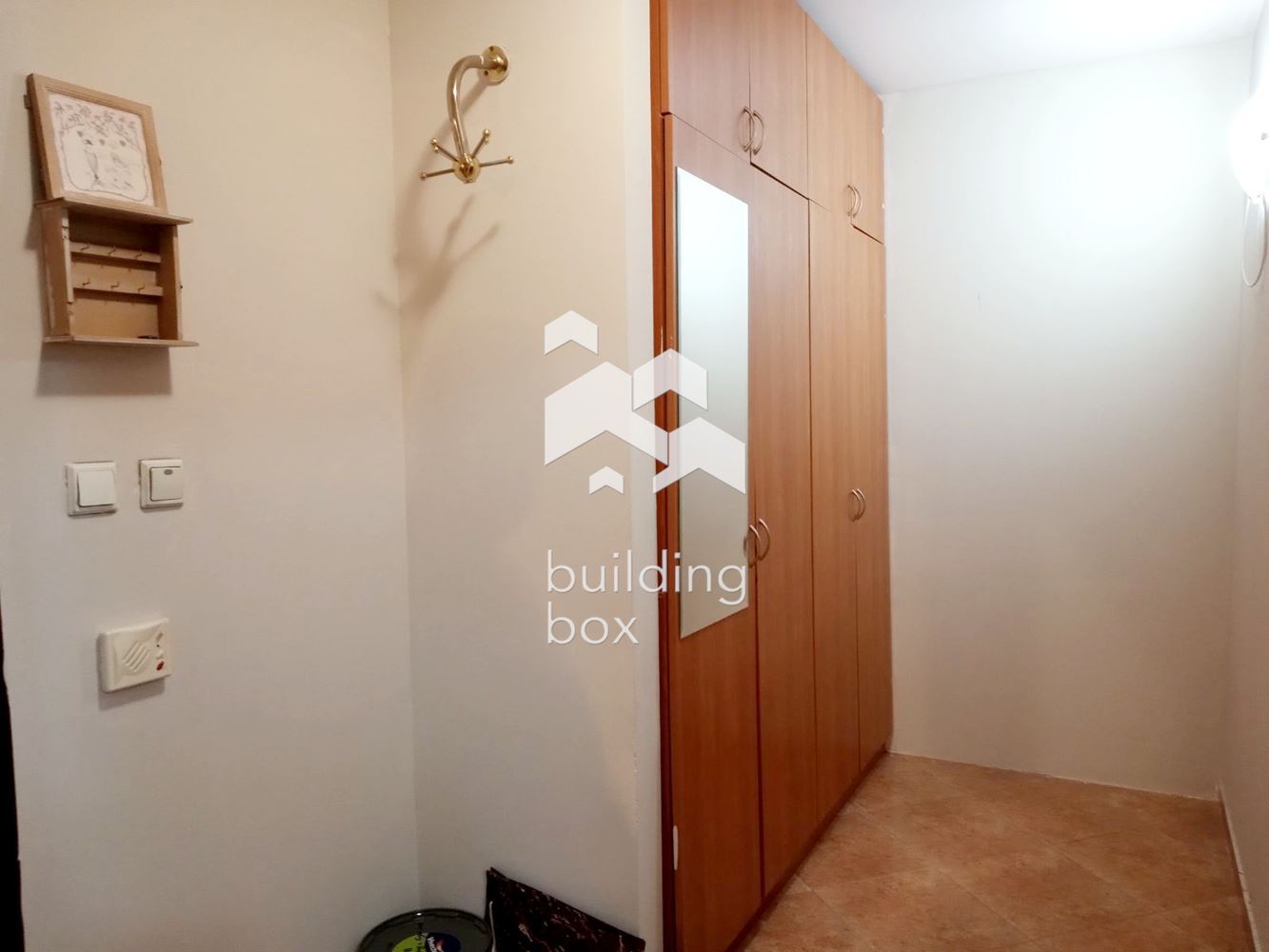 Полуобзаведен апартамент е кв. Белите брези - 0