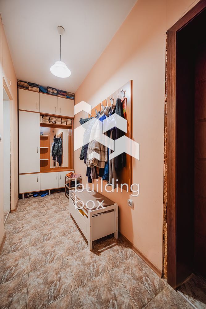 Тристаен аапартамент на 2 мин. от Катедрала Варна - 0