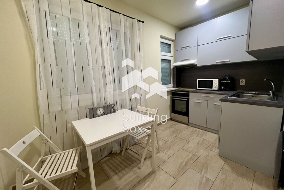 Едностаен апартамент в Оборище - 0