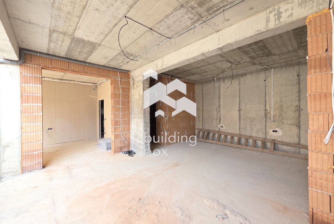 Луксозен мезонет - местност "Камбаните" - 0