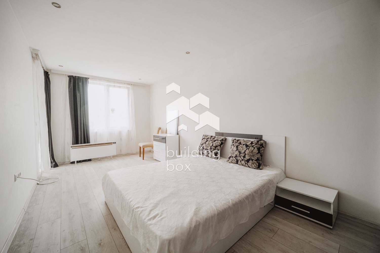 Двустаен напълно обзаведен апартамент