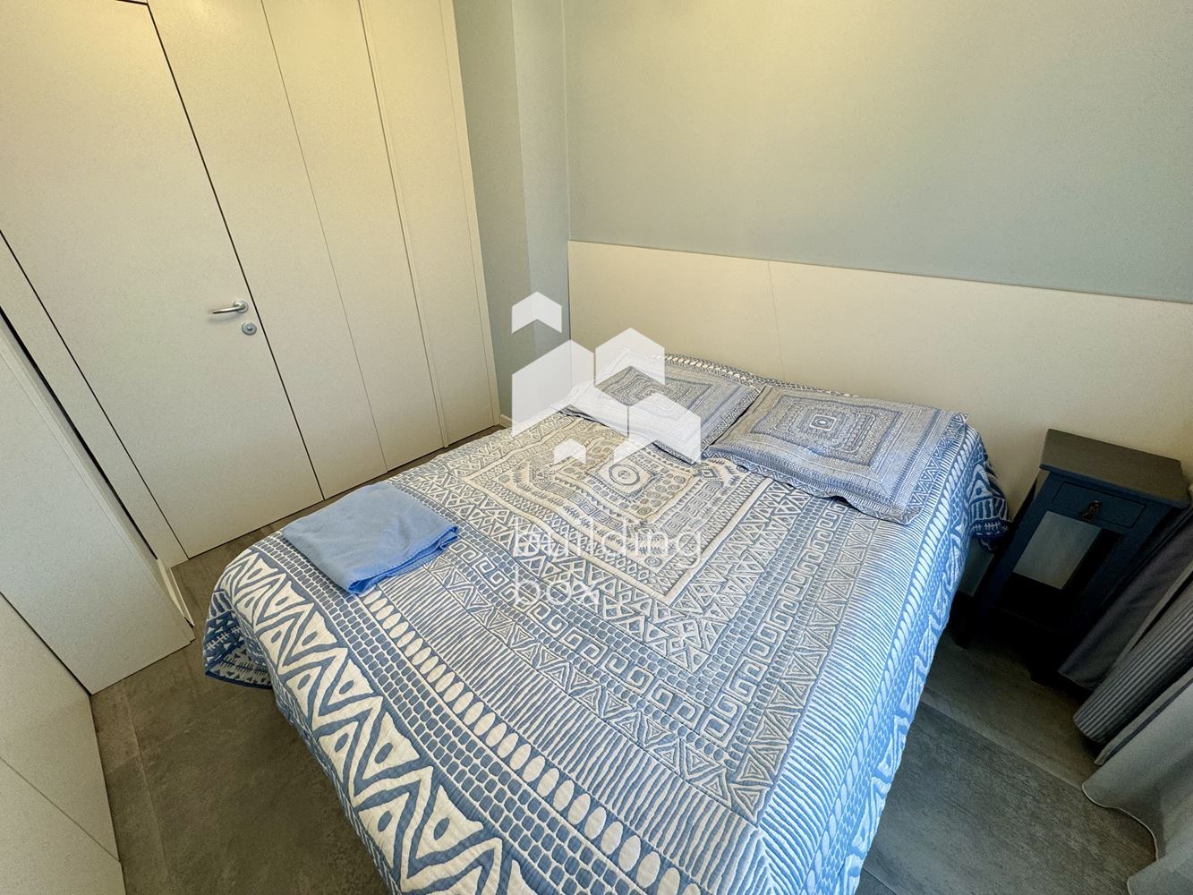 Уютен дизайнерски двустаен апартамент в кв. Яворов - 0