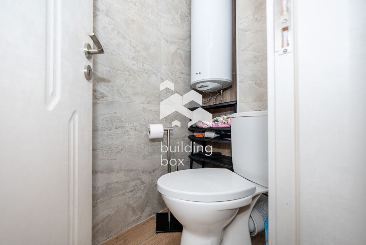 Двустаен обзаведен апартамент в Асеновград - 0