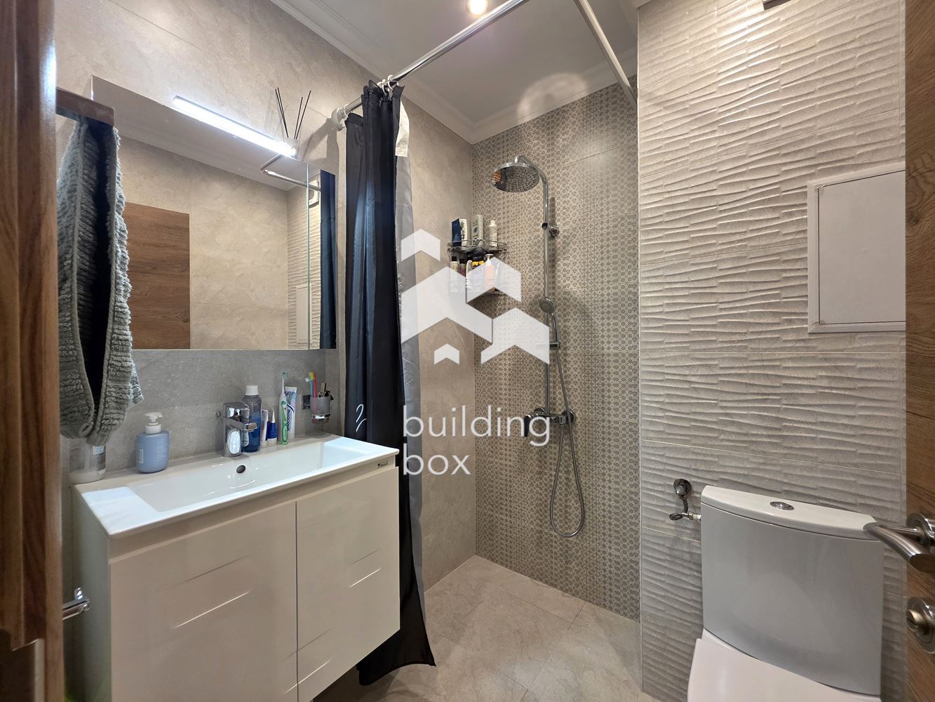 Тристаен обзаведен апартамент - кв. Стрелбище - 0