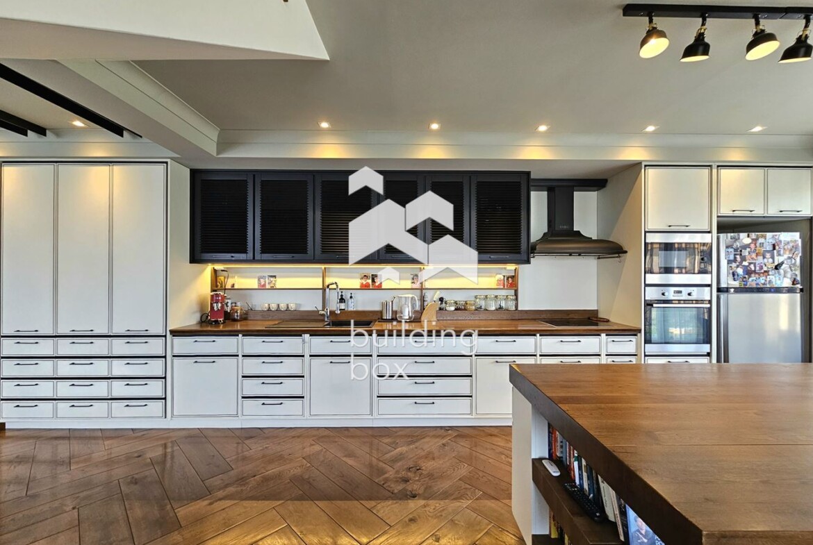 Четиристаен апартамент в престижния комплекс "Maxi" - 0