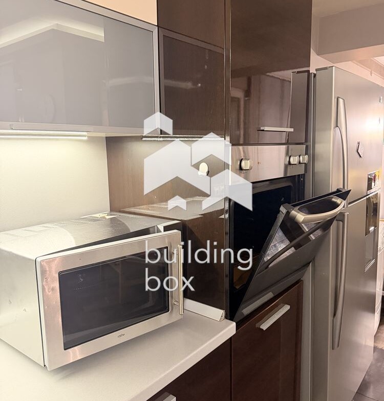 Апартамент с три спални под наем - 0