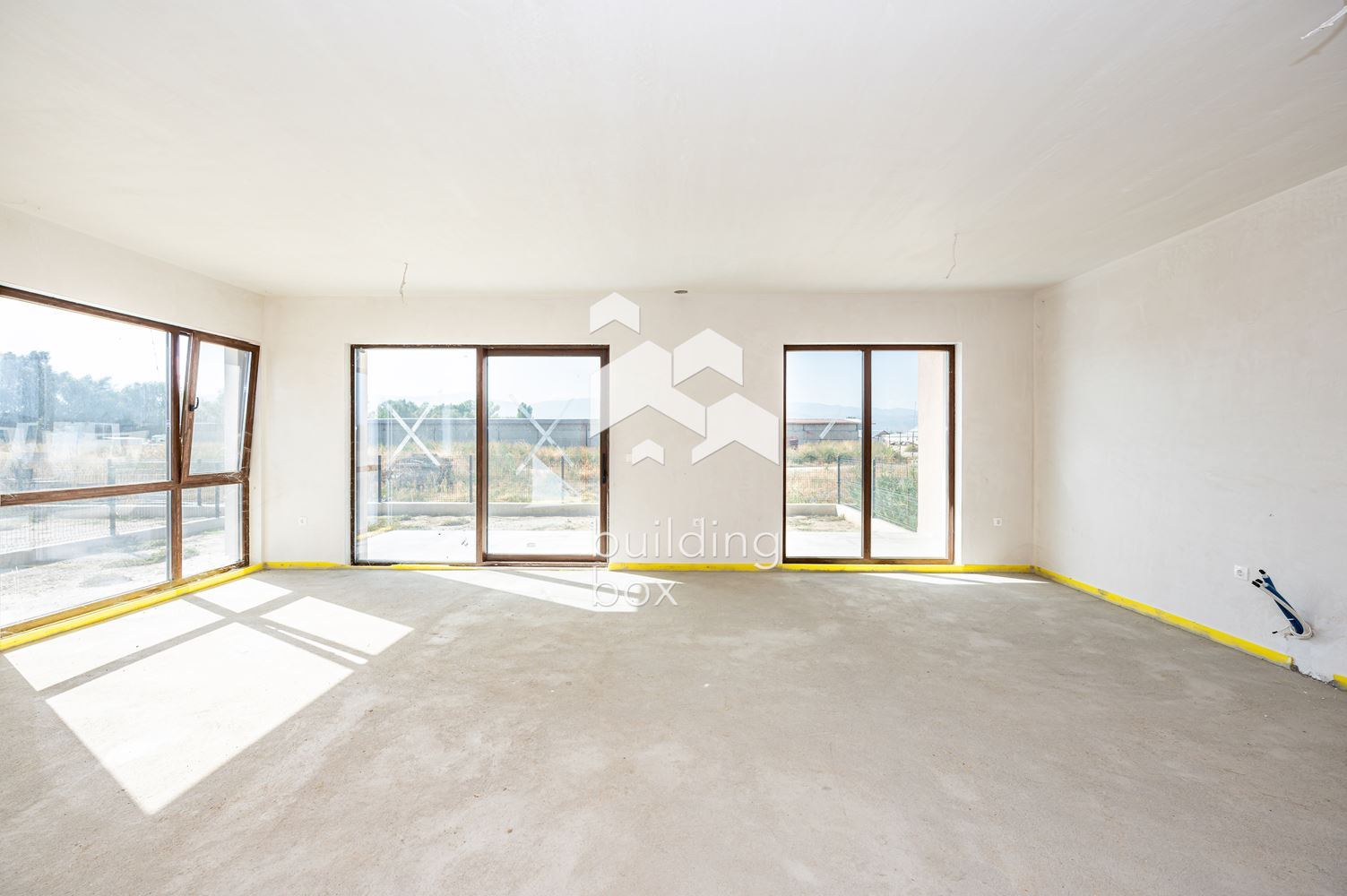 Къща с акт 16 - 0