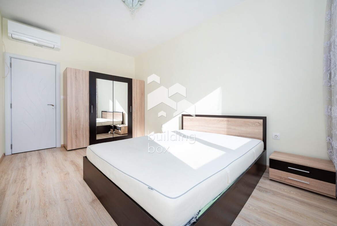 Довършен до ключ апартамент на бул. Македония до Ритейл Парк - 0