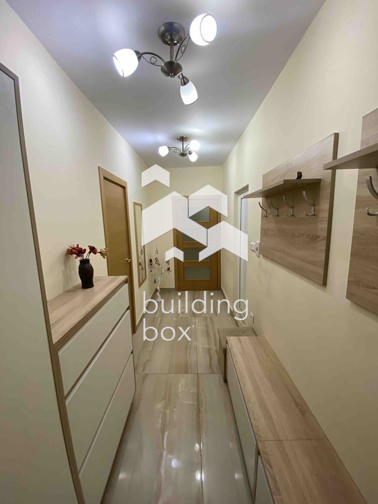 Тристаен апартамент на отлична локация - кв. Дианабад - 0