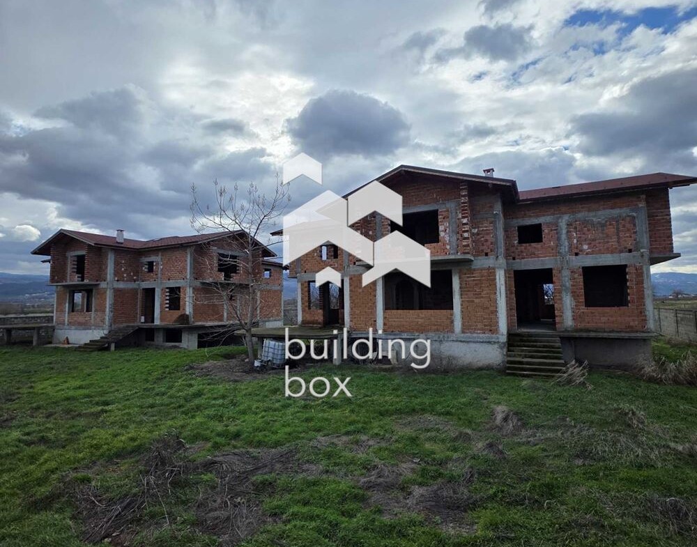 Къща в с. Йоаким Груево на 15 минути от гр. Пловдив. - 0