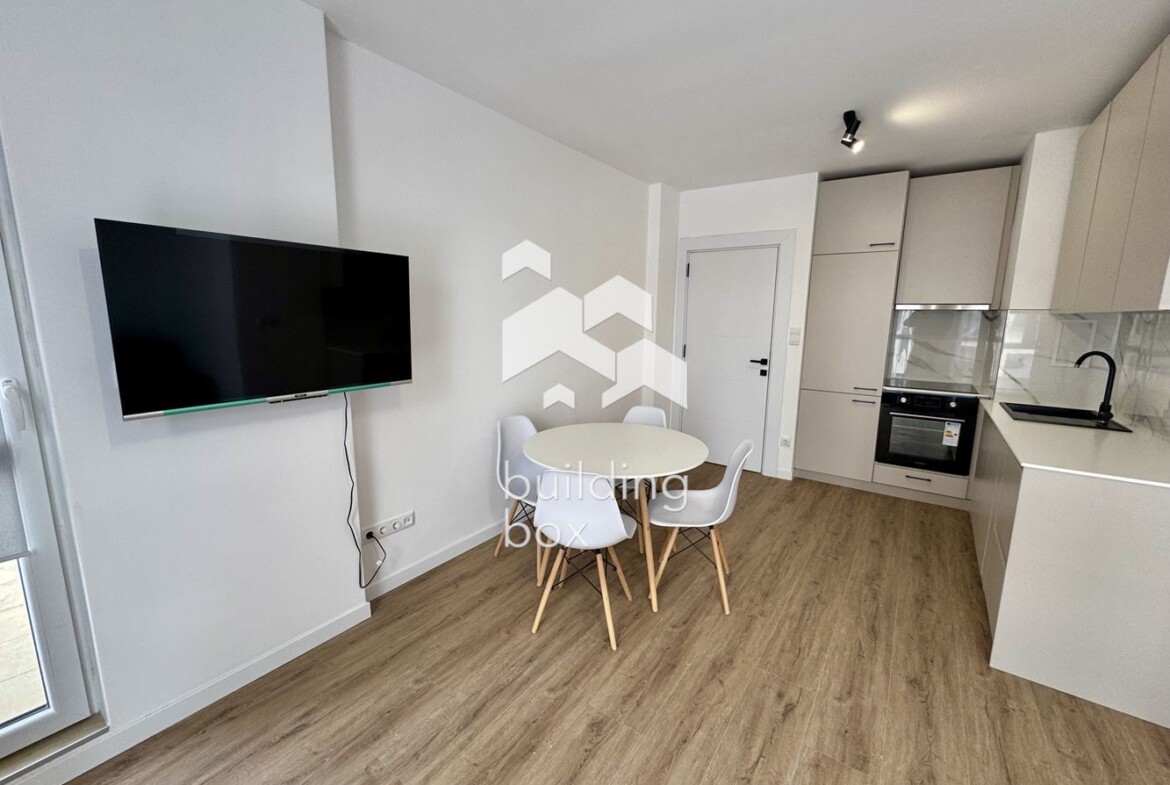 Чисто нов просторен двустаен апартамент - 0