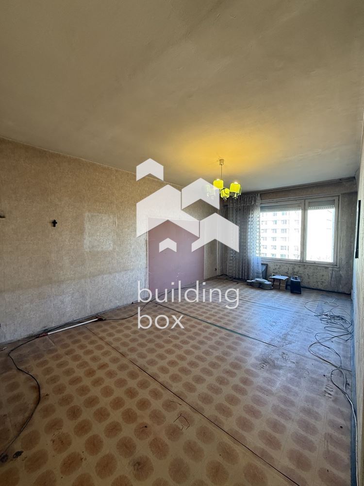 Двустаен апартамент в кв. Христо Смирненски