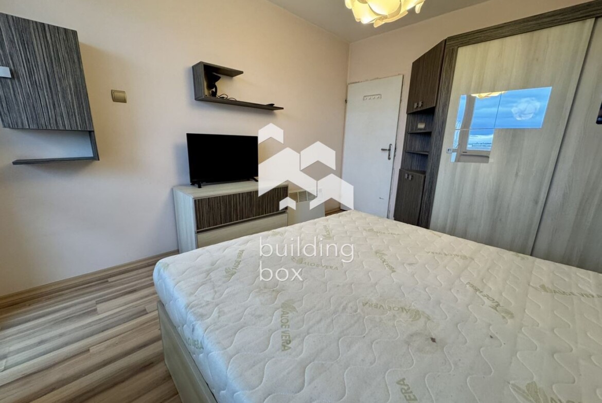 Тристаен с отделна кухня близо до Руски паметник - 0