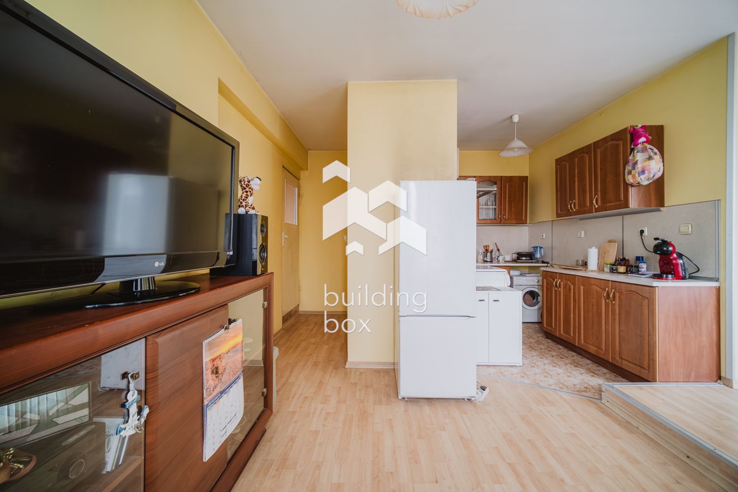 Тристаен аапартамент на 2 мин. от Катедрала Варна - 0