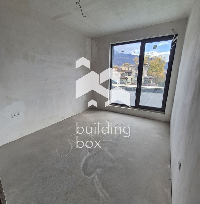 Четиристаен имот в комплекс "HILL SIDE" - 0