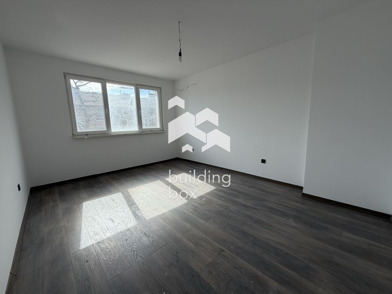 Тристаен апартамент - кв.Гагарин, довършен до ключ! - 0