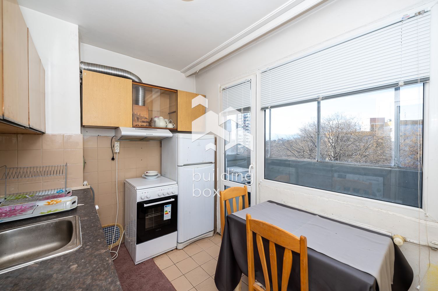 Двустаен апартамент с три отделни стаи - 0