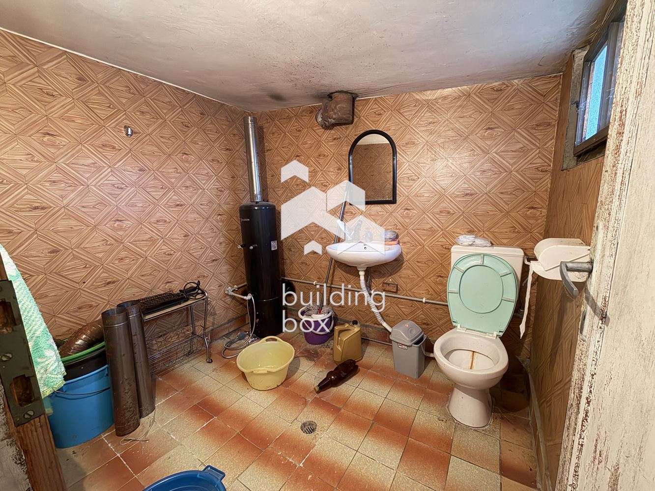 Къща - село Долни Раковец - 0