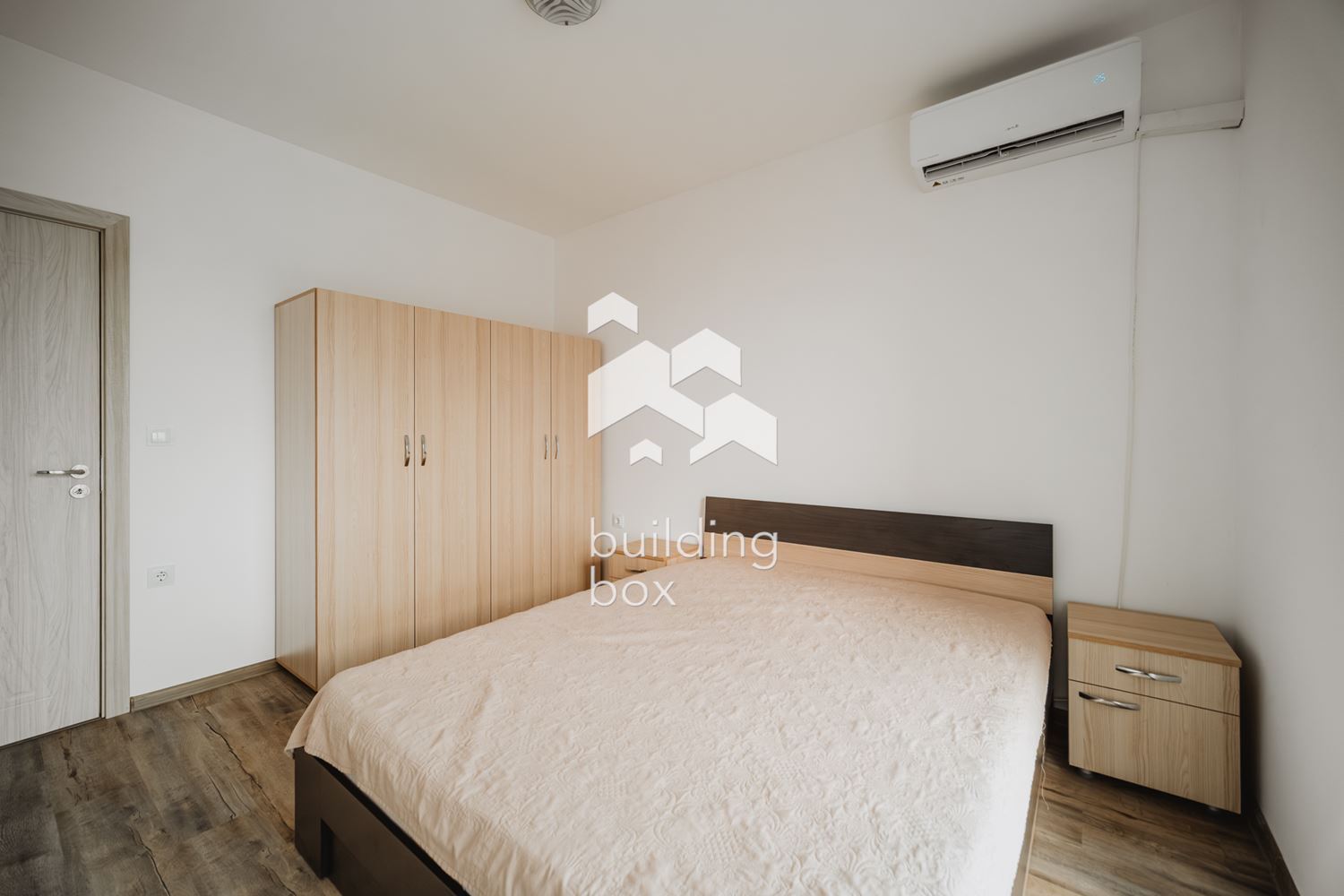 Напълно обзаведен ДВУСТАЕН апартамент - 0