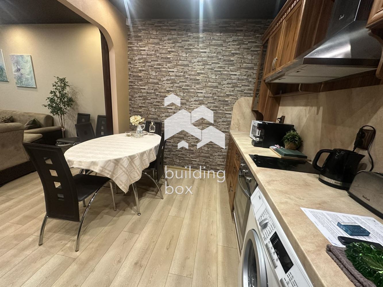 Двустаен апартамент до Докторска градина - 0