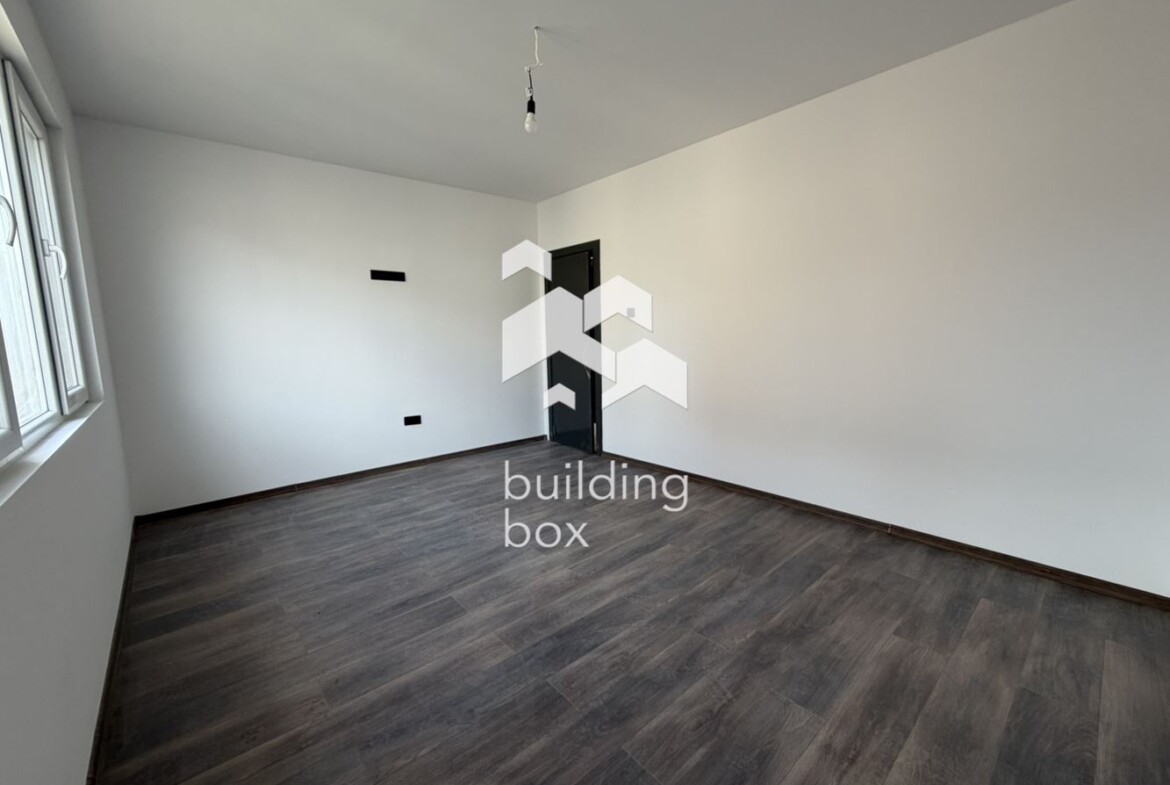 Тристаен апартамент - кв.Гагарин, довършен до ключ! - 0