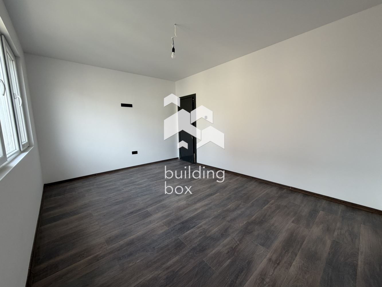 Тристаен апартамент - кв.Гагарин, довършен до ключ! - 0