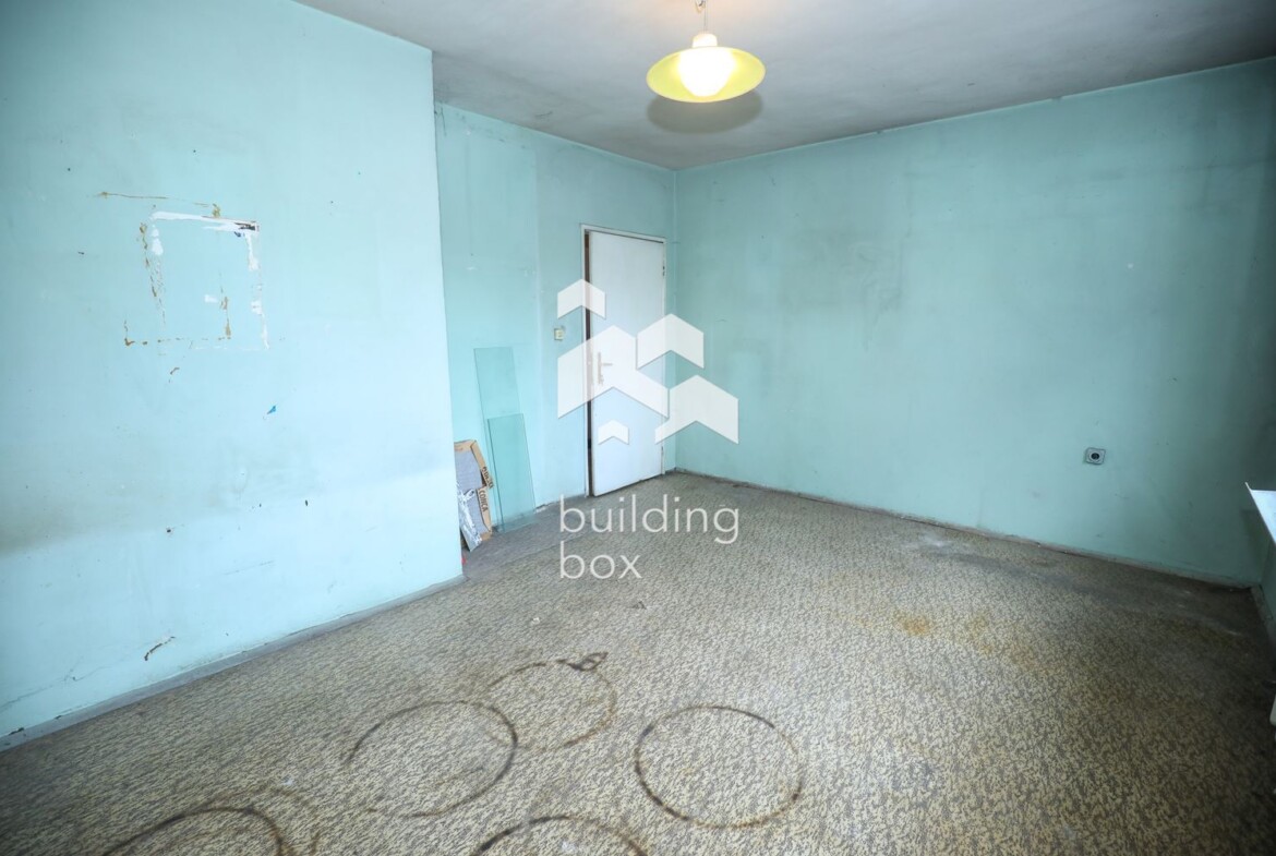 Просторен тристаен апартамент - кв. Гоце Делчев - 0