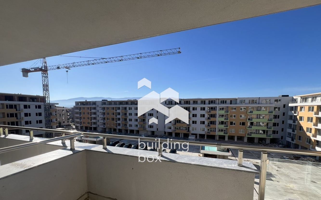 Двустаен апартамент в кв. Южен - 0