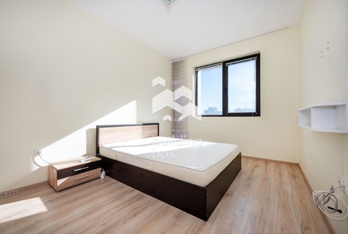 Довършен до ключ апартамент на бул. Македония до Ритейл Парк - 0