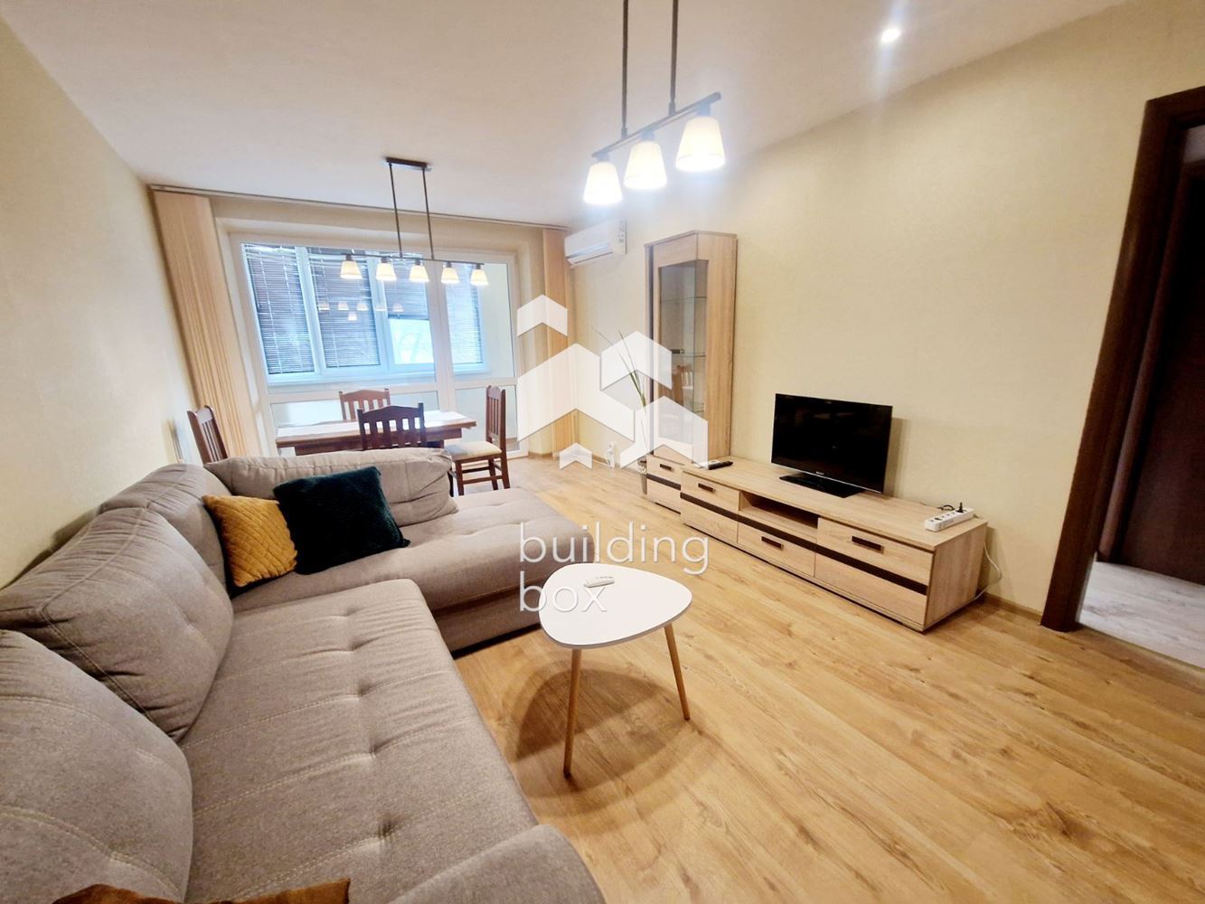 Уютен тристаен апартамент в кв. "Младост 2". - 0