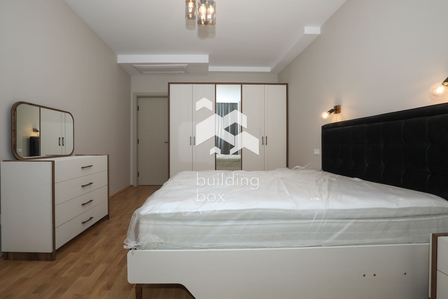 Тристаен апартамент - кв. Горна Баня - 0