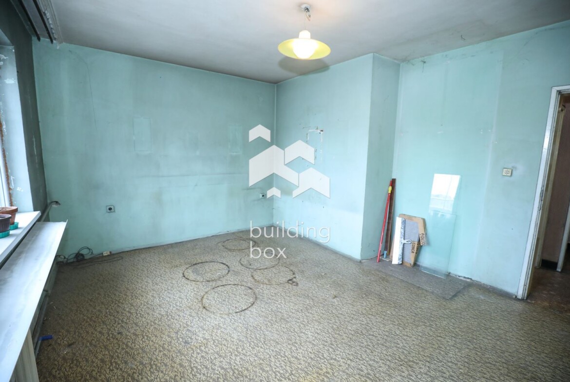 Просторен тристаен апартамент - кв. Гоце Делчев - 0