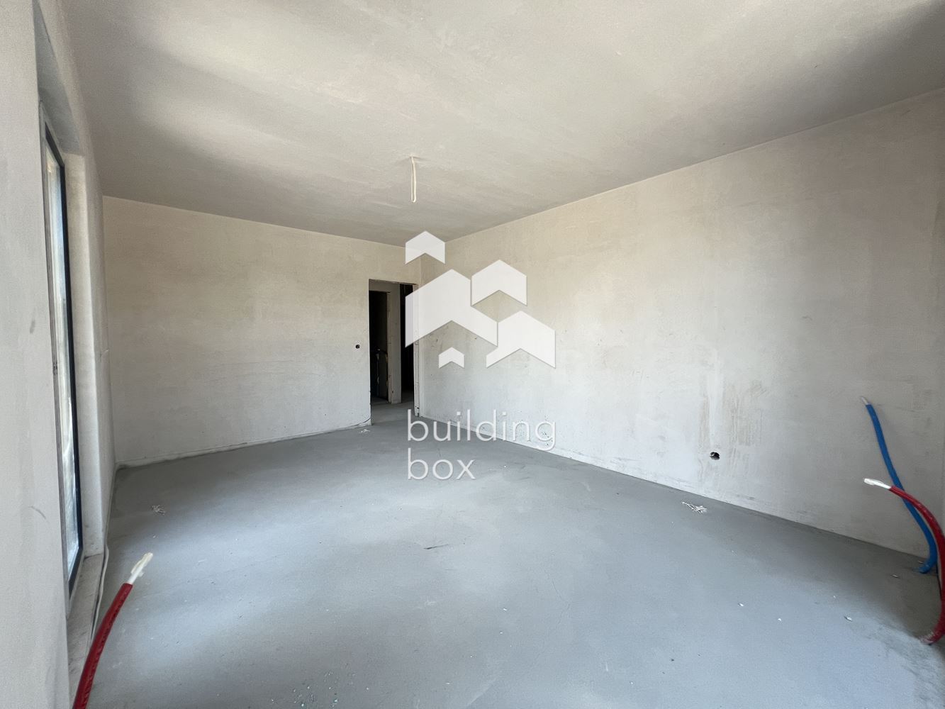 Тристаен апартамент в нова модерна сграда – Централна София - 0