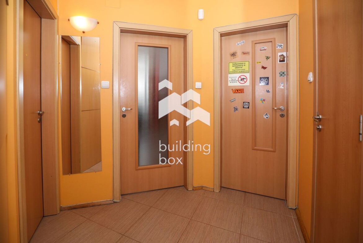 Тристаен апартаменти в сърцето на гр. София - 0