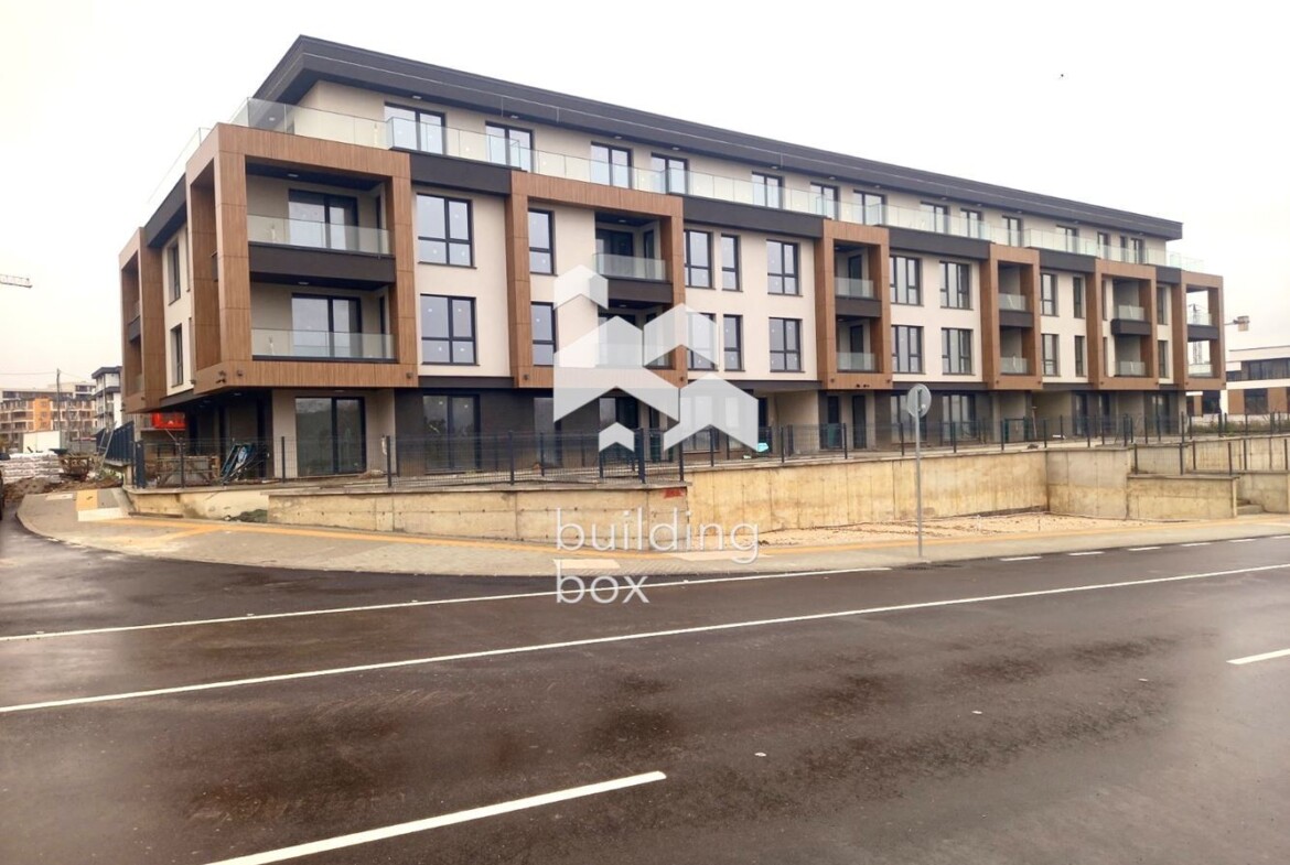 Просторен тристаен апартамент - кв. Малинова долина - 0