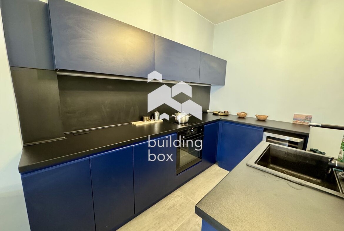 Уютен дизайнерски двустаен апартамент в кв. Яворов - 0