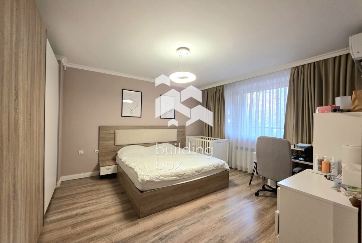 Тристаен обзаведен апартамент - кв. Стрелбище - 0