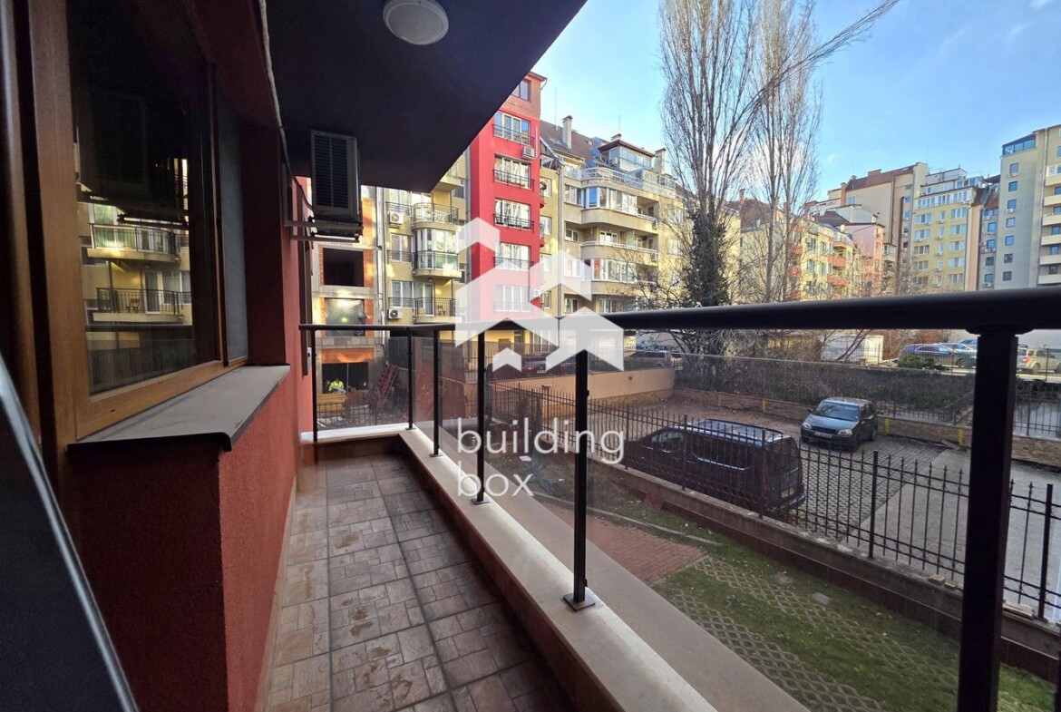 Тристаен обзаведен апартамент - кв. Стрелбище - 0