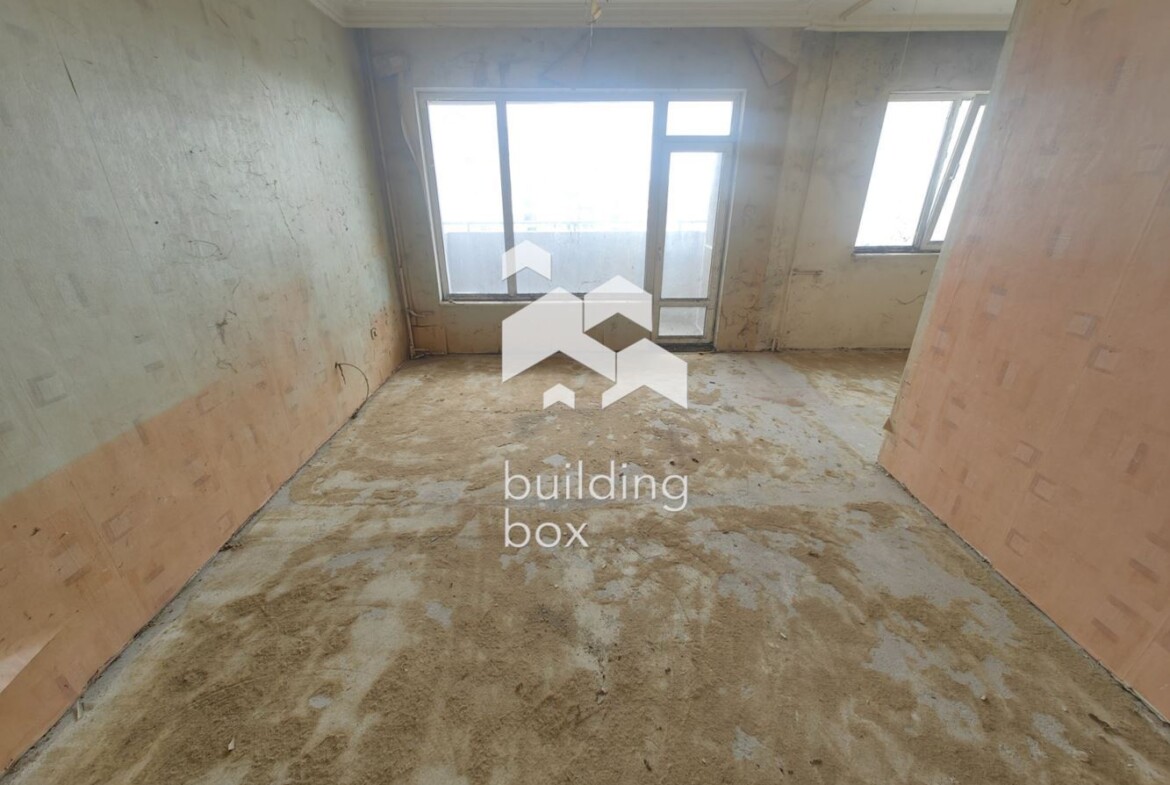 Тристаен саниран апартамент до Ефир 100 - 0