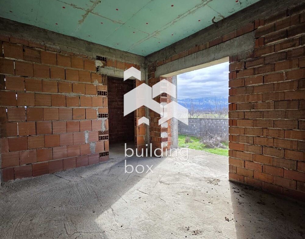 Къща в с. Йоаким Груево на 15 минути от гр. Пловдив. - 0