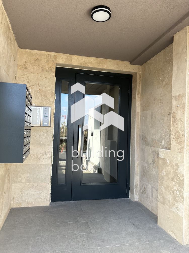 Тристаен апартамент - кв. Манастирски ливади - Изток - 0