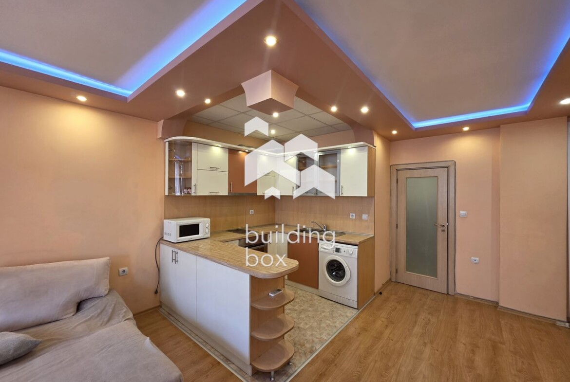 Тристаен апартамент под наем в Дружба 2 - 0