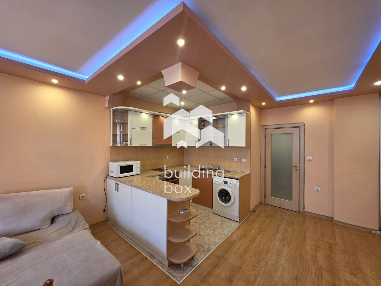 Тристаен апартамент под наем в Дружба 2 - 0