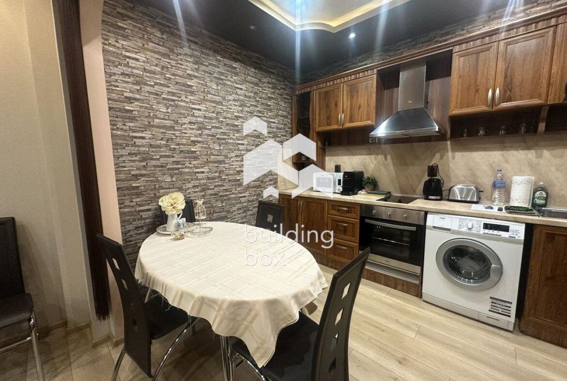 Двустаен апартамент до Докторска градина - 0