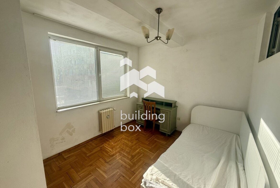 Функционален тристаен апартамент в кв. Белите брези - 0