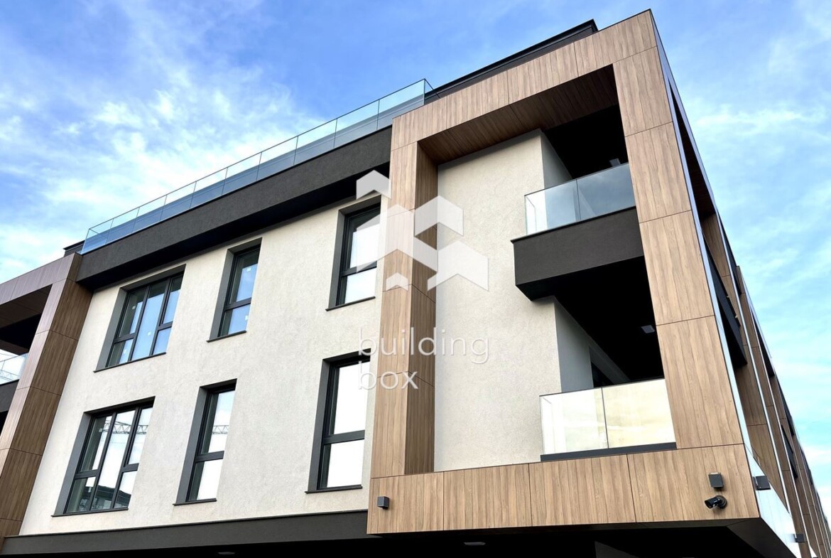 Просторен тристаен апартамент - кв. Малинова долина - 0