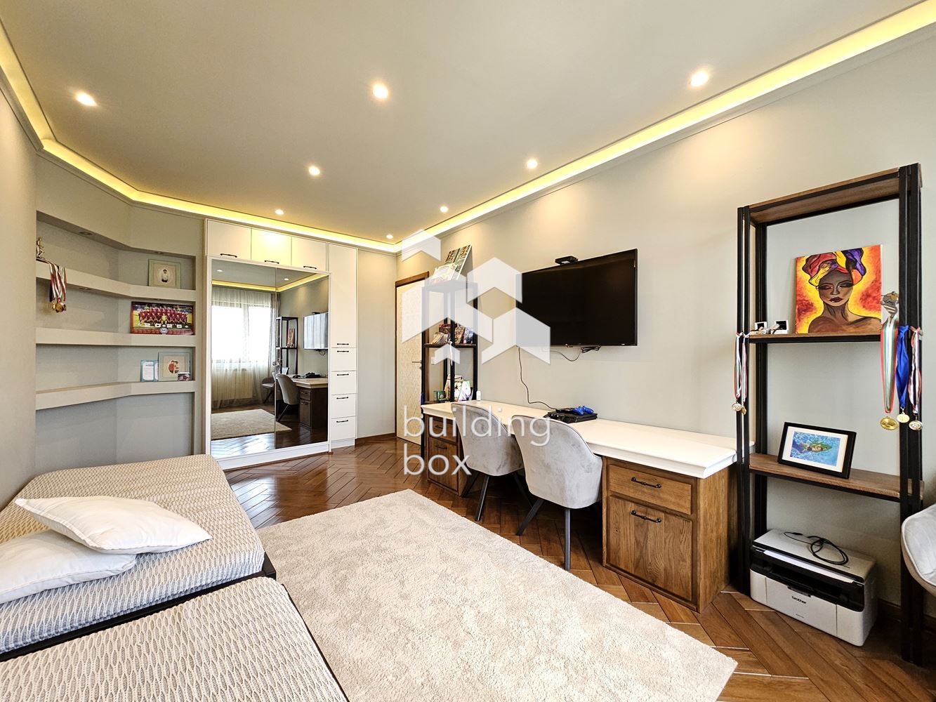 Четиристаен апартамент в престижния комплекс "Maxi" - 0